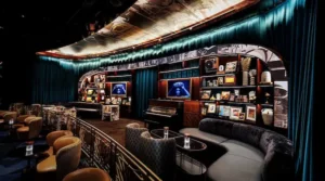 Combining sightseeing and nightlife