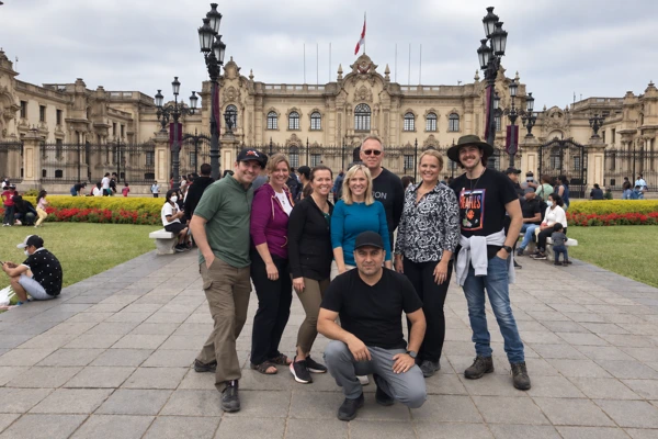 Travel across the entire city of Lima